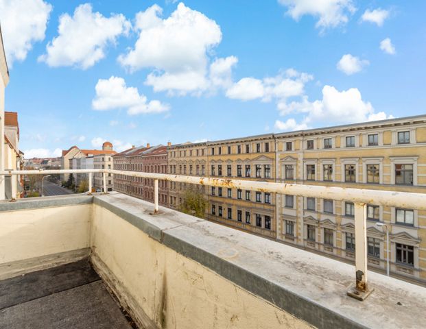 Sanierte 4-Raumwohnung mit Balkon in der Torstraße! - Foto 1