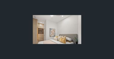 Top-Floor Apartment with River Views & Premium Finishes - Photo 3