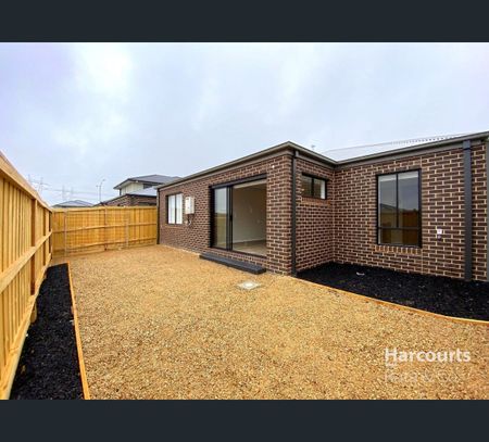 6 Pinfold Road, Wollert, Vic 3750 - Photo 3