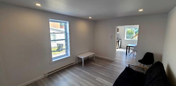 Grand 3 ½ rénové – TOUT INCLUS – Centre-ville de Salaberry-de-Valleyfield pour juillet 2026 OU AVANT - Photo 2