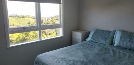 Charming 3 Bedroom Home with Outstanding Views - Photo 2