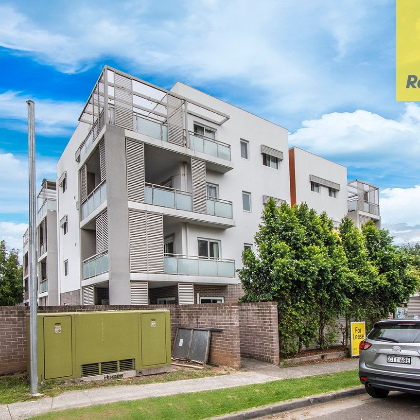 Modern Two Bedroom Apartment in Prime Location! 250M To Train Station - Photo 1