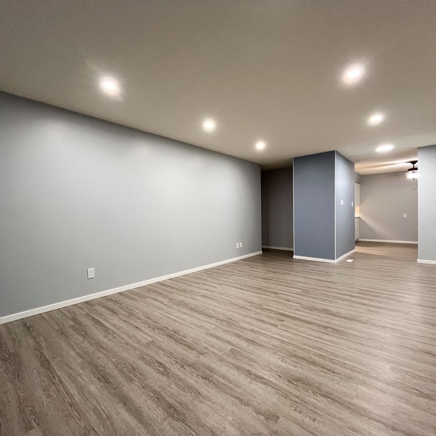 Warm And Welcoming 3 Bedroom Family Home In Woodhaven With Double Garage - Photo 1