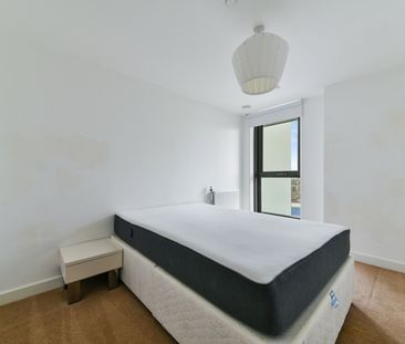 2 Bed Flat, Sienna Alto, SE13 - Photo 3