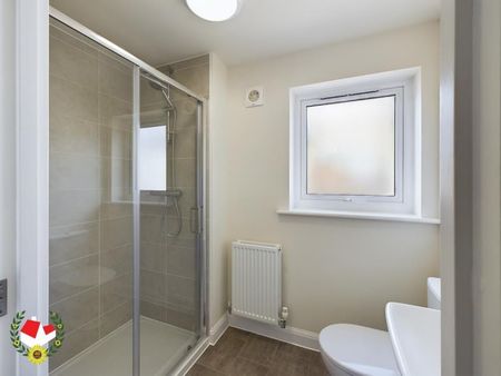 Laurie Close, Yate, Bristol - Photo 4