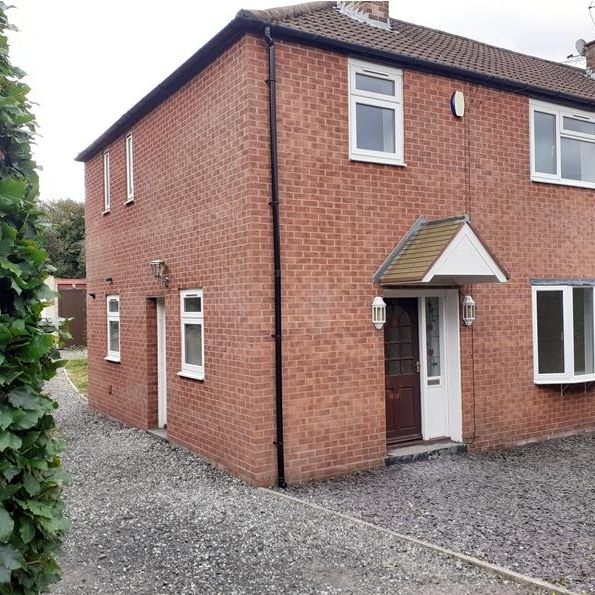3 bedroom semi-detached house to rent - Photo 1