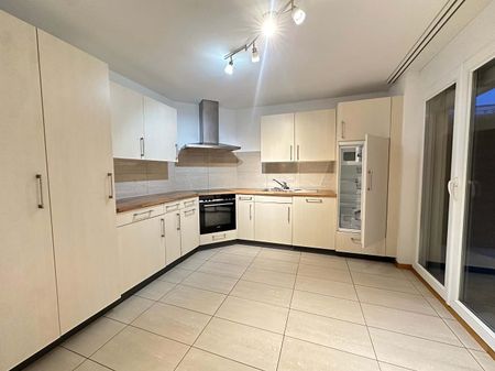 3.5 Zimmer, 90 m², 2. Stock - Photo 3