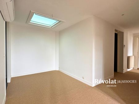 Location Appartement 3 pièces 78m² BORDEAUX 33000 - Photo 5