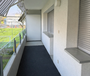 Grosszügige 3-Zimmerwohnung an ruhiger und grüner Lage - Photo 4