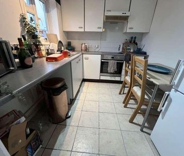 First Floor Flat Lambrok Road, Trowbridge, Wiltshire, BA14 - Photo 1