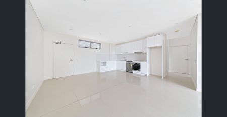 IDEAL LOCATION! - Photo 2