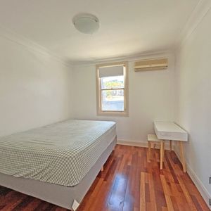 178-180 Blues Point Road, McMahons Point NSW 2060 - Apartment For Rent | Domain - Photo 2