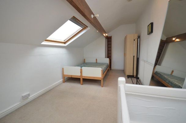 2 bedroom terraced house to rent - Photo 1