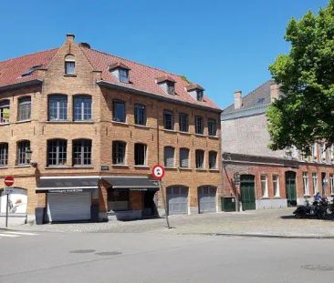 Ruim en volledig vernieuwd 2-slaapkamerappartement te huur in Brugge - Photo 5