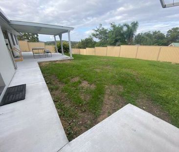 1 Jancoon Court, Carrara QLD 4211 - House For Rent | Domain - Photo 6