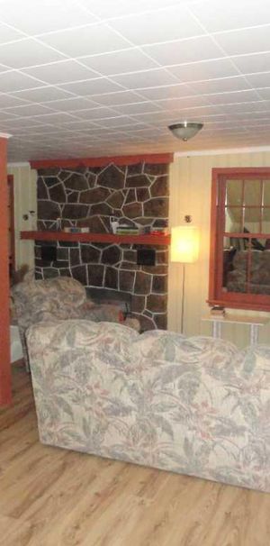 CHAMBRE À LOUER À SAINT-AGATHE-DES-MONTS,PRÈS DE TOUT LES SERVICES. - Photo 1