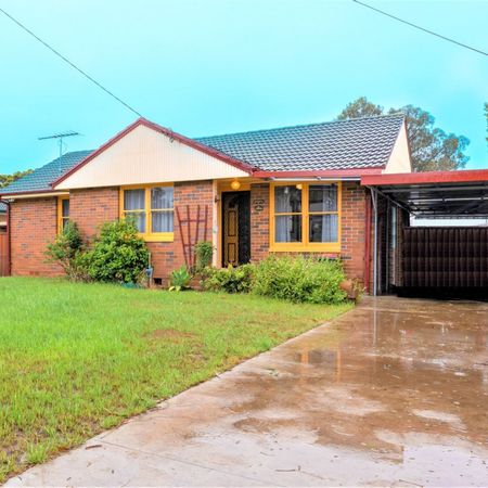 Well Presented Family Home! - Photo 4