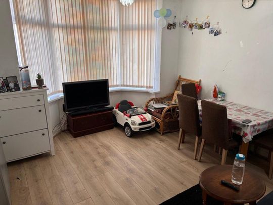 1 bedroom block of apartments to rent - Photo 1