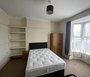 6 bedroom house to rent - Photo 3