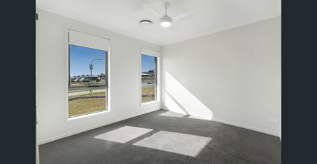 BRAND NEW STUNNING DUAL KEY PROPERTY - Photo 2