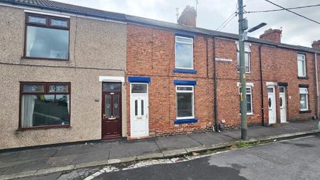 2 bedroom terraced house to rent - Photo 3