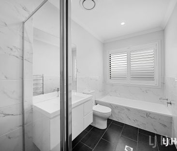 Stylish & Spacious Four Bedroom Family Home - Photo 3