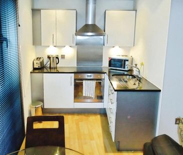 1 bedroom flat to rent - Photo 4