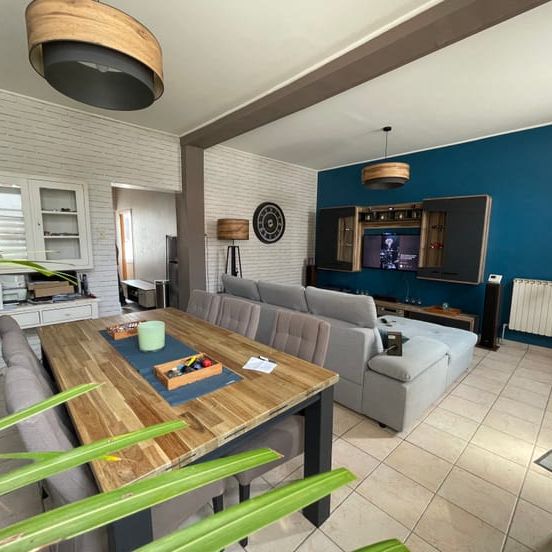 Appartement te huur - foto 1