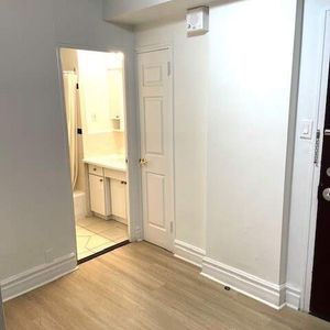 Studio - Westmount - $1,200 /mo - Photo 3