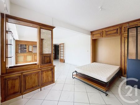 Location Appartement 2 pièces 47m² CHAMALIERES 63400 - Photo 3