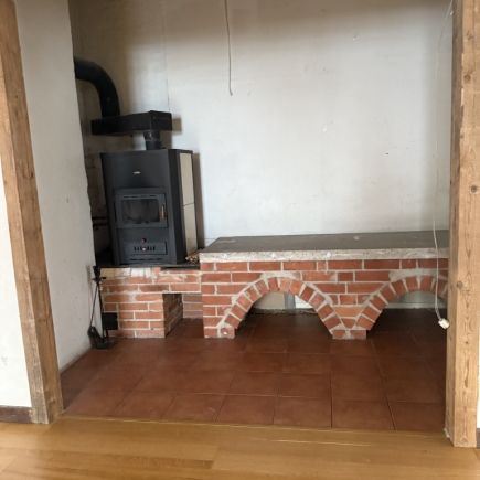 Rymlig lägenhet med tre sovrum och stor källare i Tystberga! - Foto 1