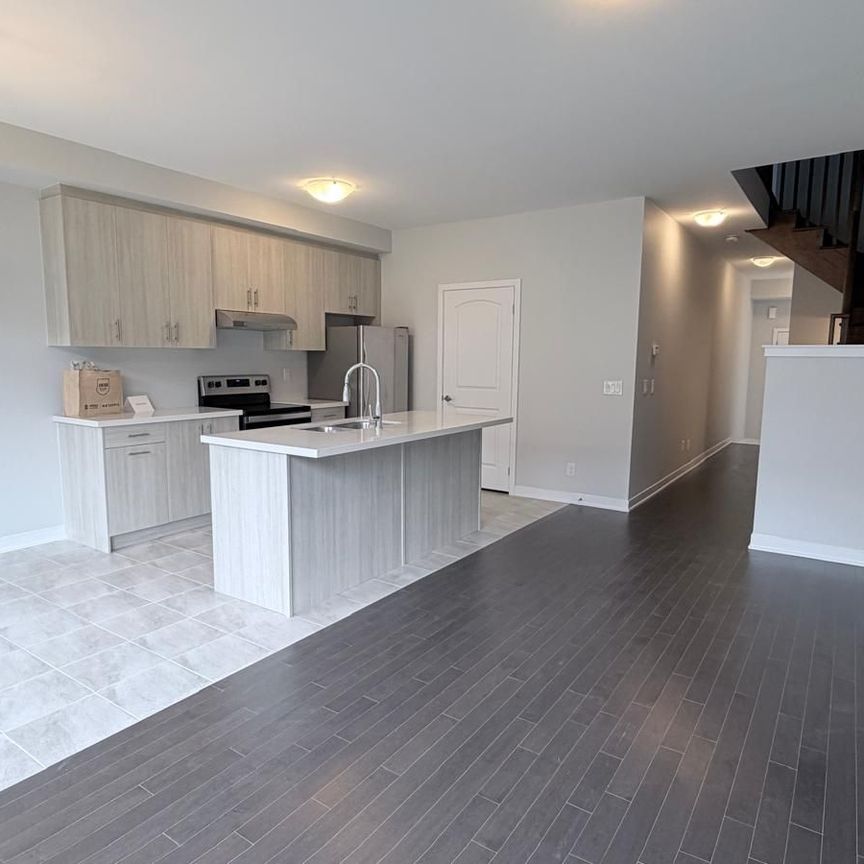 For Lease - 16 Harvey bunker Crescent, Markham, Ontario - Photo 1