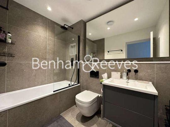 Durnsford House, Durnsford Road, SW19 - Photo 1