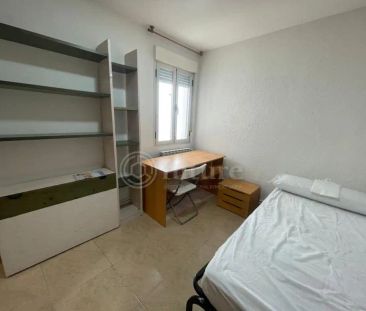 Piso de alquiler en Calle Cid, Carmelitas - Photo 2