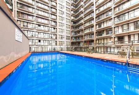 Popular Imperial Gardens apartment is waiting for new occupants! - Photo 5