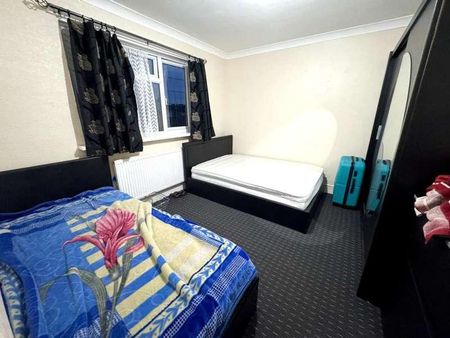 Heston Road, Hounslow, TW5 - Photo 4
