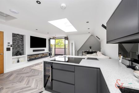 Goldstone Crescent, Hove - Photo 3