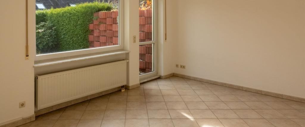 Beschaulisches Reihenhaus mit sonniger Terrasse und neuer Einbauküche zur Miete in Chemnitz-Grüna - Foto 1