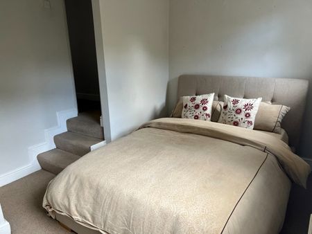 2 Bed Flat, Kingdon Road, NW6 - Photo 2