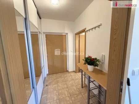 Pronájem bytu 1+kk, Kralupy nad Vltavou, 38,5 m - Fotografie 3