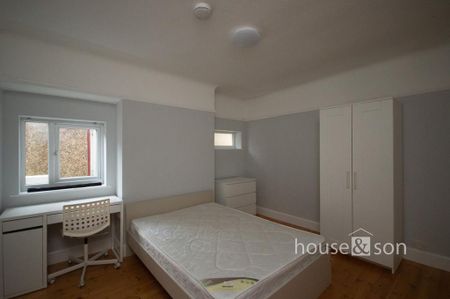 5 bedroom detached house to rent - Photo 3