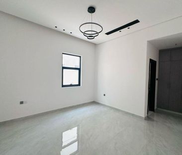 Spacious 5 BR Villa in Northern Emirates – Al Yasm - Photo 4