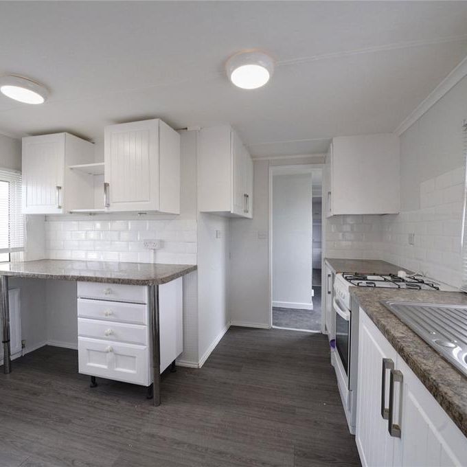 2 bedroom detached house to rent - Photo 1