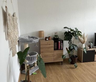 Vollmöblierte 2-Zimmer-Wohnung mit LAMINAT, großer Küche und schöne... - Photo 4
