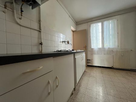 « AVIGNON EM - APPARTEMENT T3 67.81 M² AVEC BALCON » - Photo 4