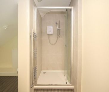 1 bedroom penthouse to rent - Photo 4