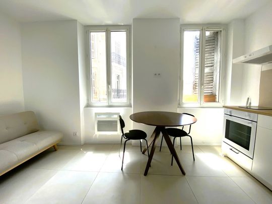 Location Appartement 1 pièce 20m² MARSEILLE 6ème - Photo 1