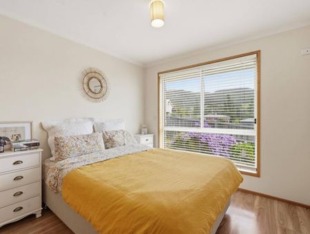 Immaculate & Modern Unit! - Photo 4