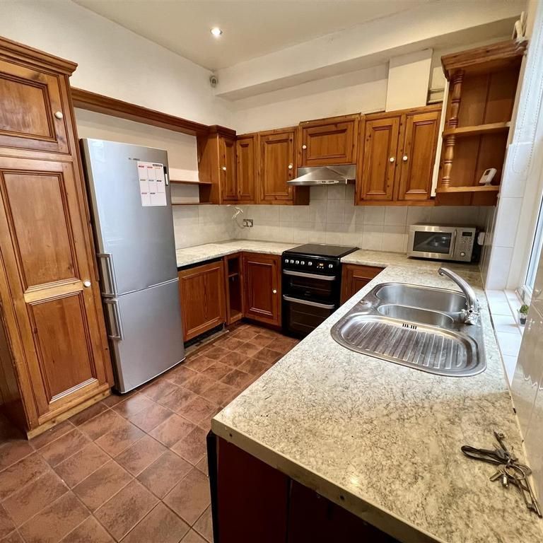 2 bedroom house to rent - Photo 1
