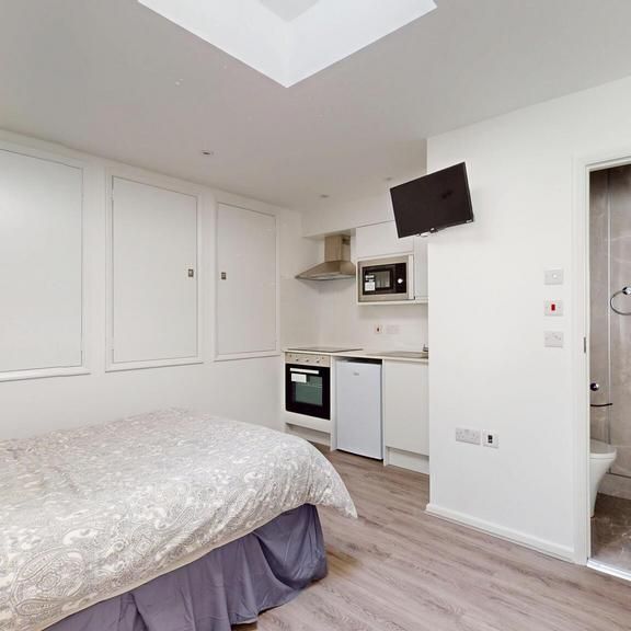 Studio to rent - Photo 1